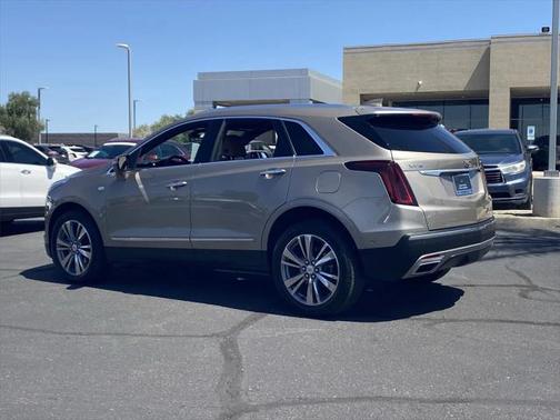 2022 Cadillac XT5 Premium Luxury