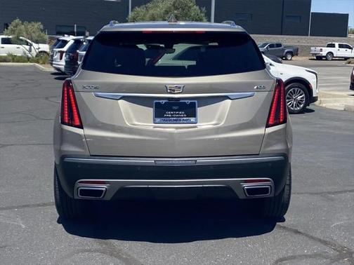 2022 Cadillac XT5 Premium Luxury