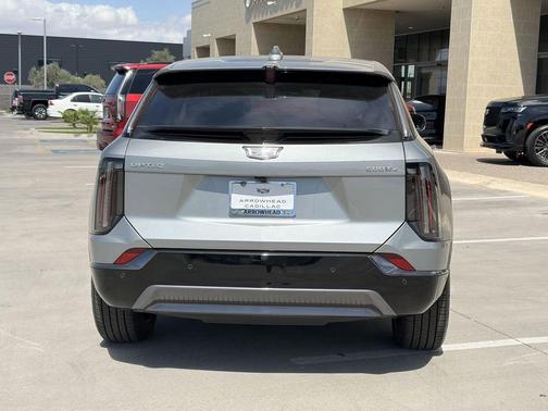 Argent Silver Metallic 2025 Cadillac OPTIQ Sport 2 AWD