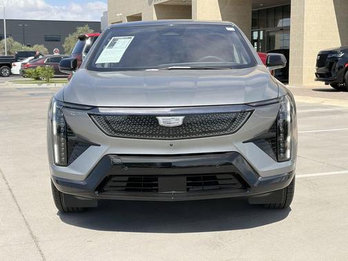 Argent Silver Metallic 2025 Cadillac OPTIQ Sport 2 AWD