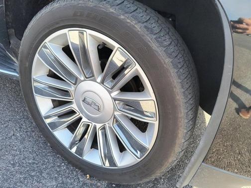 2018 Cadillac Escalade ESV Luxury