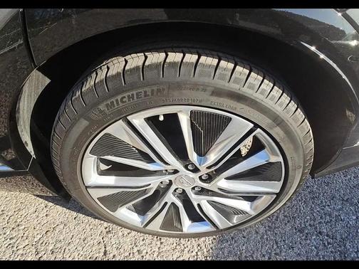 2025 Cadillac LYRIQ Luxury