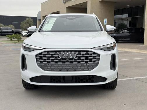 Glacier White Metallic 2025 Audi Q5 Premium Plus TFSI quattro S tronic
