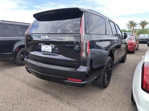 2023 Cadillac Escalade Sport
