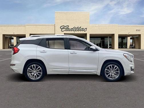 2023 GMC Terrain Denali