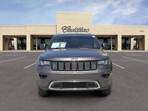 Granite Crystal Metallic Clearcoat 2018 Jeep Grand Cherokee Altitude