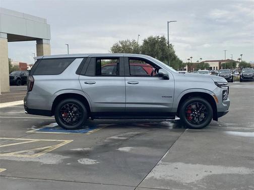 2025 Chevrolet Tahoe 4WD RST