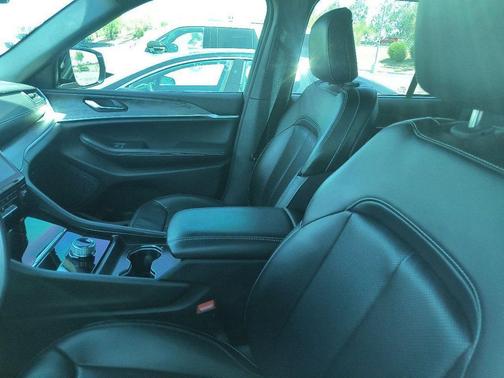 Silver Zynith 2024 Jeep Grand Cherokee Limited