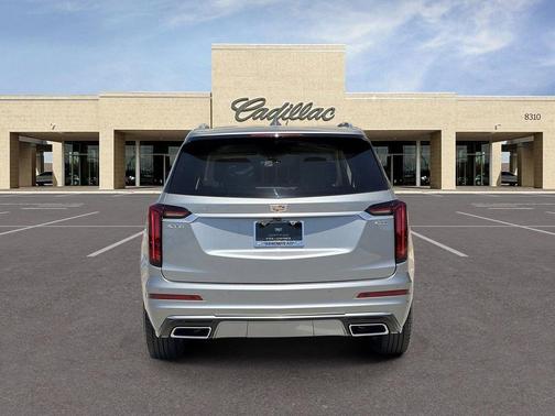 Argent Silver Metallic 2023 Cadillac XT6 Premium Luxury FWD
