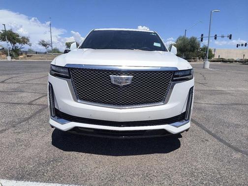 Crystal White Tricoat 2023 Cadillac Escalade ESV Premium Luxury