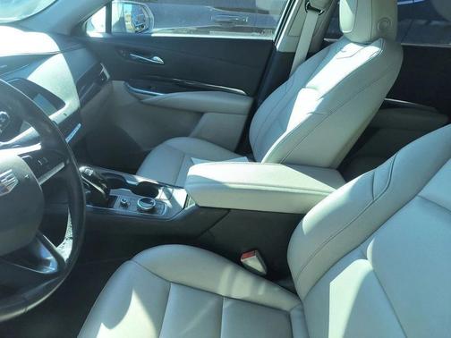 2021 Cadillac XT4 Luxury