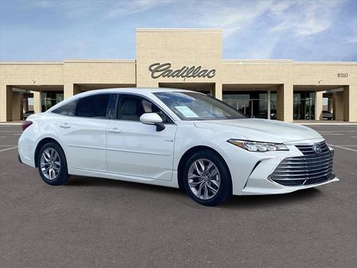 2021 Toyota Avalon Hybrid XLE