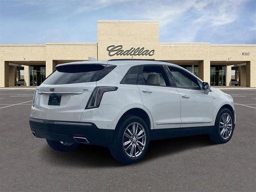 2022 Cadillac XT5 Sport