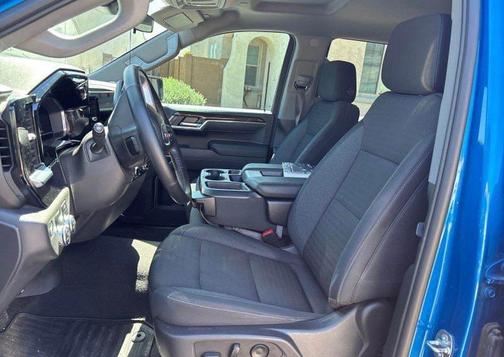 Dynamic Blue Metallic 2024 GMC Sierra 1500 Elevation