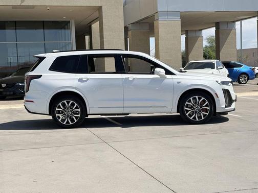 Crystal White Tricoat 2023 Cadillac XT6 Sport AWD