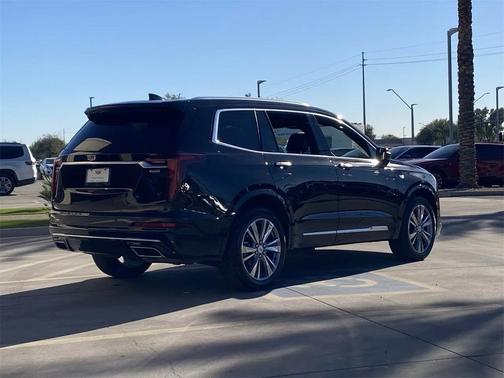 2025 Cadillac XT6 Premium Luxury AWD