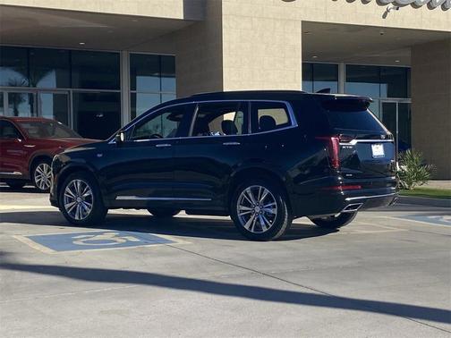 2025 Cadillac XT6 Premium Luxury AWD