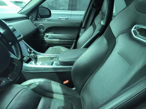 White 2022 Land Rover Range Rover Sport SVR