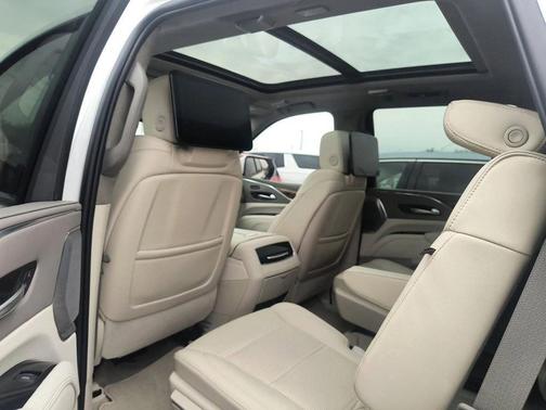 2023 Cadillac Escalade Sport Platinum