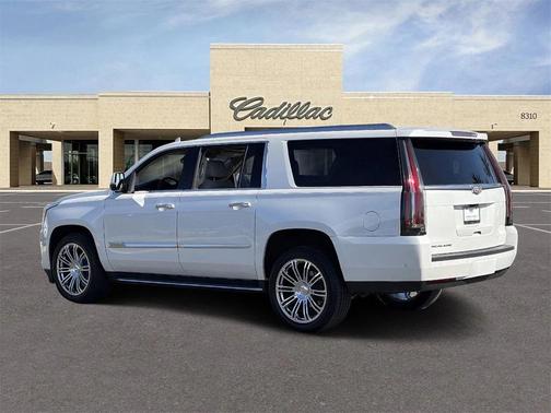 2018 Cadillac Escalade ESV Luxury
