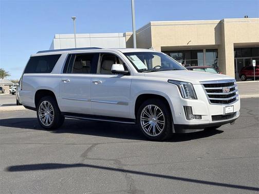 2018 Cadillac Escalade ESV Luxury