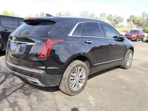 2022 Cadillac XT5 Premium Luxury