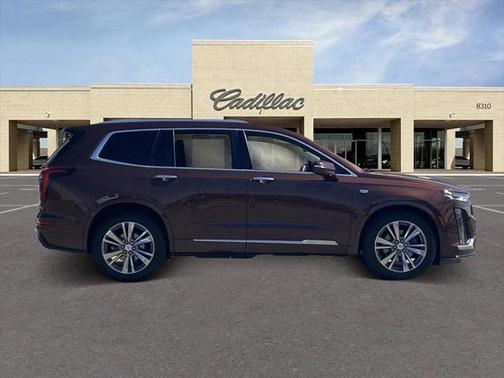 2022 Cadillac XT6 Premium Luxury FWD