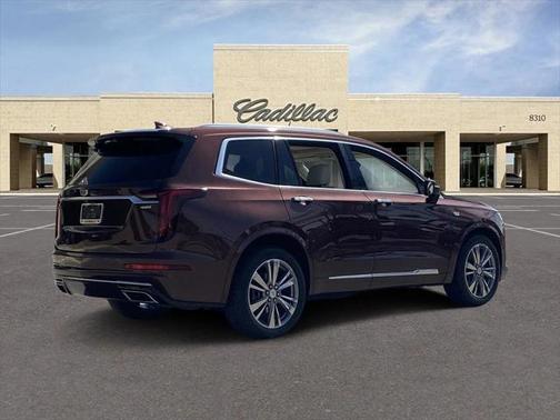 2022 Cadillac XT6 Premium Luxury FWD