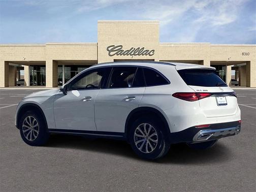 2025 Mercedes-Benz GLC 300 4MATIC