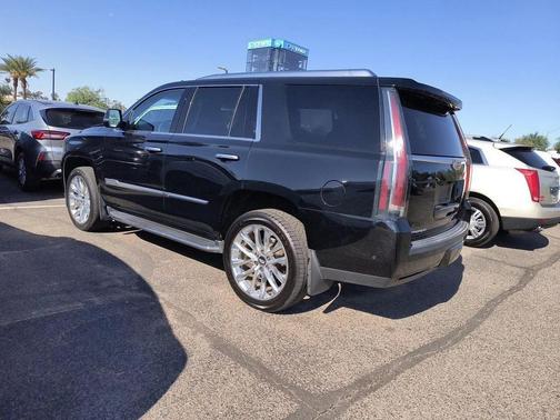 2019 Cadillac Escalade Luxury