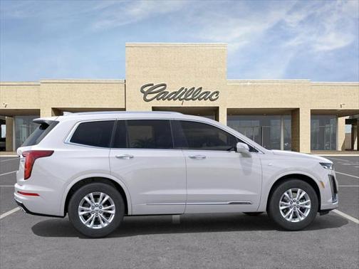 2025 Cadillac XT6 Luxury FWD