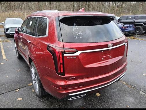 2025 Cadillac XT6 Premium Luxury AWD