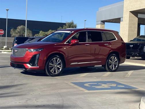 2025 Cadillac XT6 Premium Luxury AWD