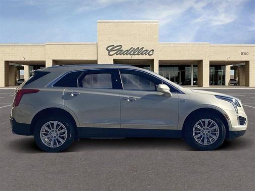 2017 Cadillac XT5 Base