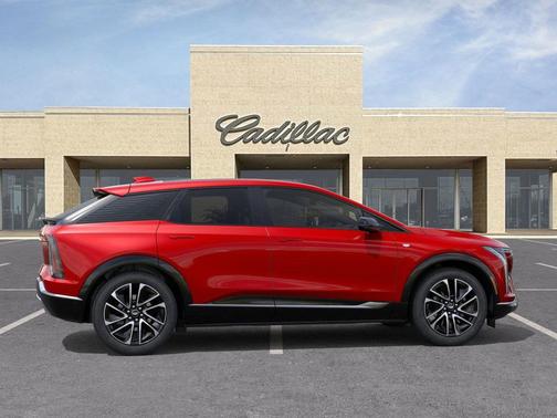 2025 Cadillac OPTIQ Sport 2 AWD