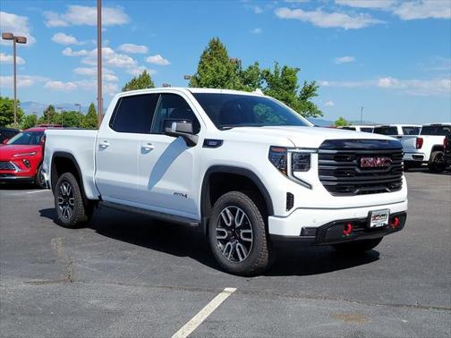 2025 GMC Sierra 1500 AT4
