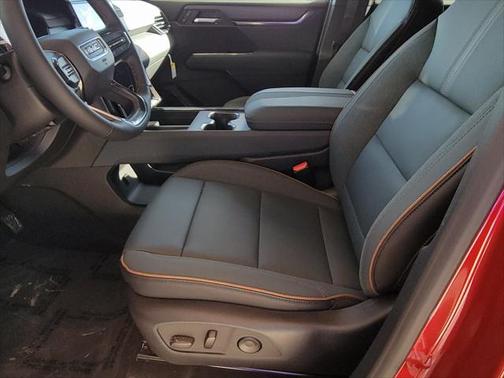 2025 GMC Acadia AWD AT4