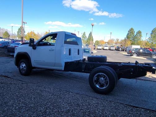 2026 GMC Sierra 3500 SLE