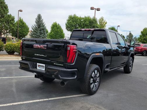 2025 GMC Sierra 2500 Denali