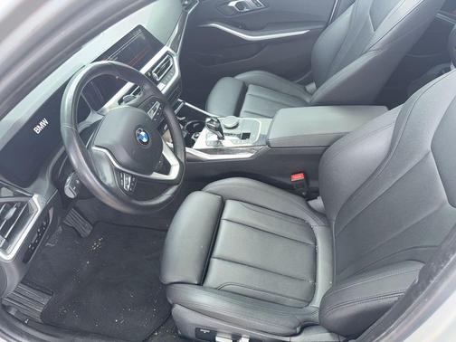 Glacier Silver Metallic 2019 BMW 330 xDrive