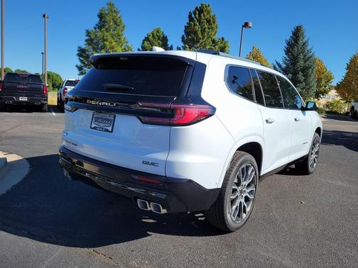 2026 GMC Acadia Denali