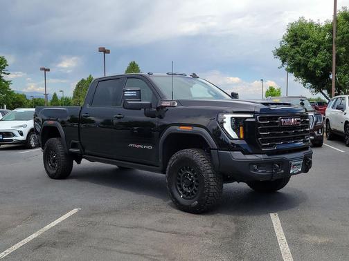 2025 GMC Sierra 2500 AT4
