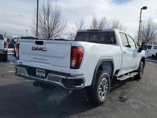 2026 GMC Sierra 2500 SLE