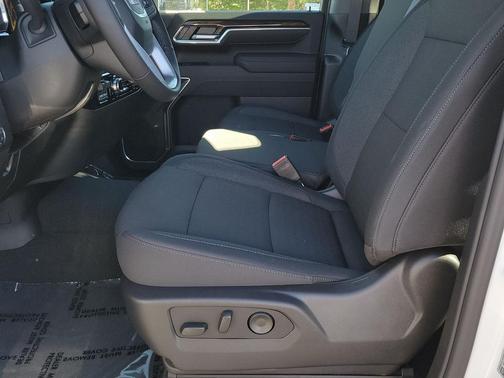 2026 GMC Sierra 2500 SLE