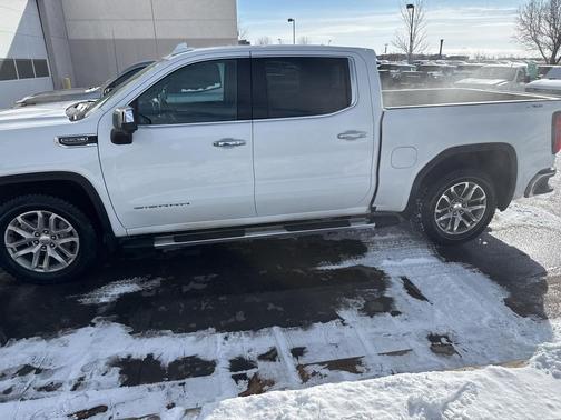 2022 GMC Sierra 1500 SLT