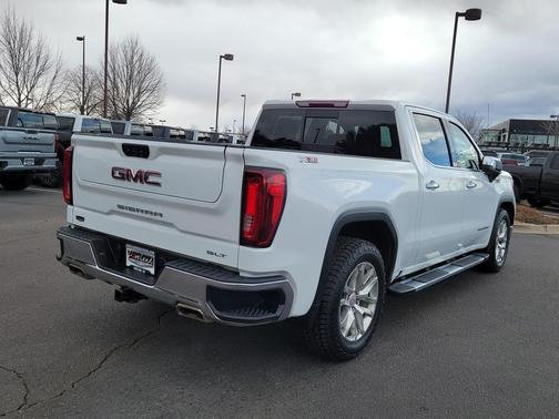 2022 GMC Sierra 1500 SLT