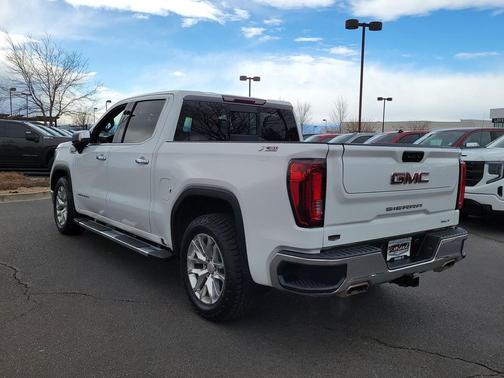 2022 GMC Sierra 1500 SLT