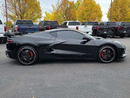 2022 Chevrolet Corvette Stingray w/2LT