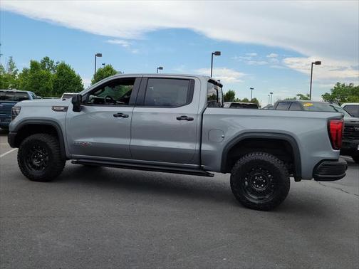 2025 GMC Sierra 1500 AT4X