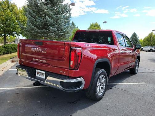 2023 GMC Sierra 1500 SLT